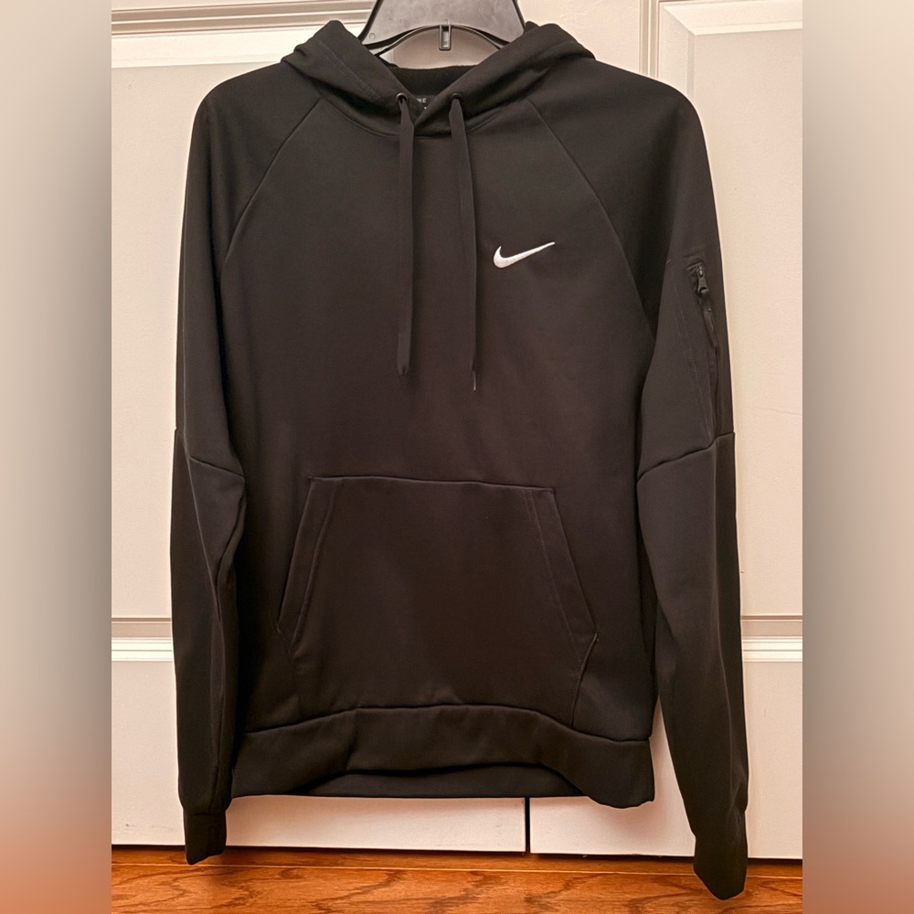 Nike Therma Hoodie